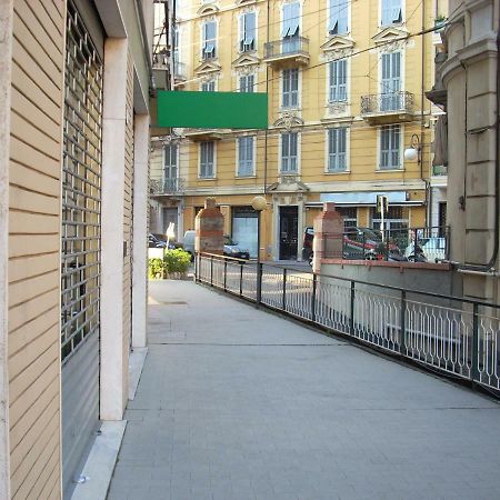 Appartamento Al Mare Di 文蒂米利亚 外观 照片